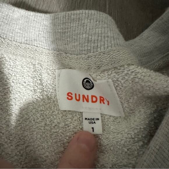 Sundry Gray Hang Loose Embroidered Wording Long Sleeve Crewneck Sweater Sz 1 (S) - Picture 6 of 9